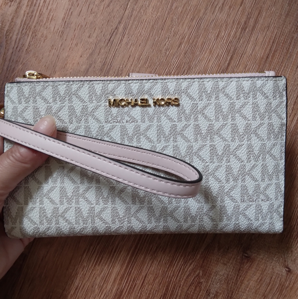 NWT Pink Vanilla Double Zip MK Wallet